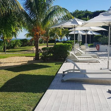 Cap Ouest Luxury Beachfront Flic-en-Flacq Exteriör bild