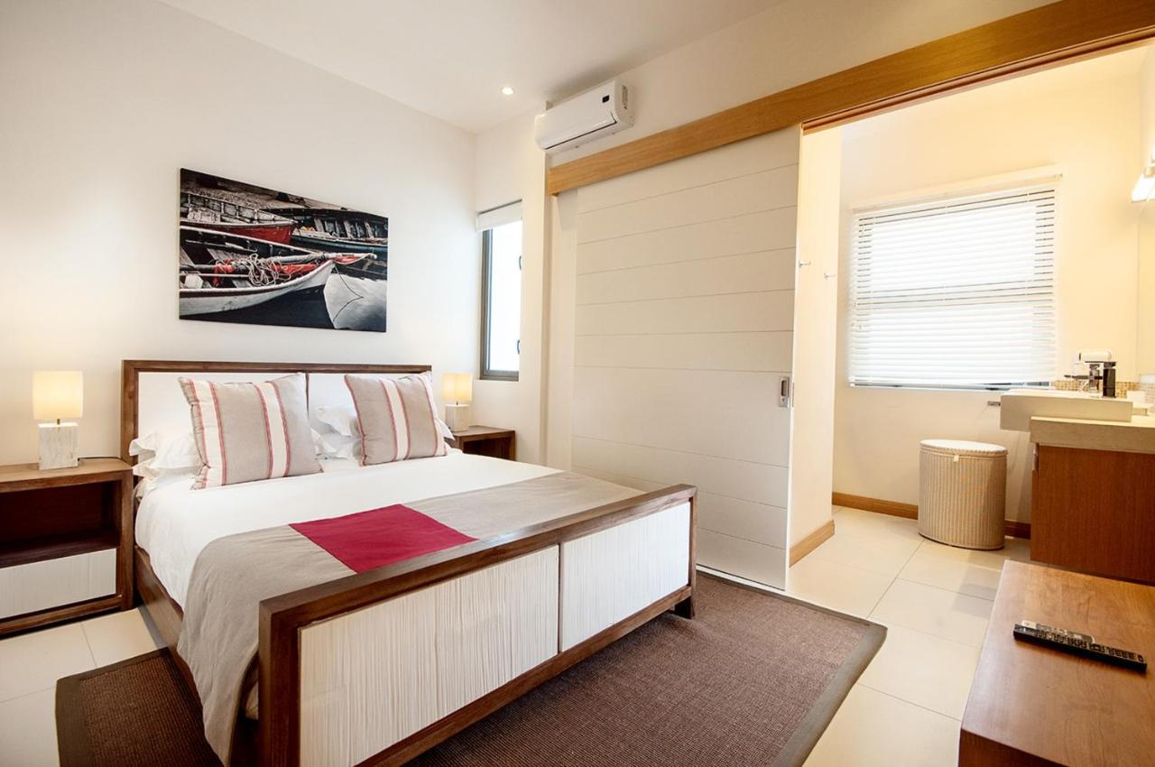 Cap Ouest Luxury Beachfront Flic-en-Flacq Exteriör bild