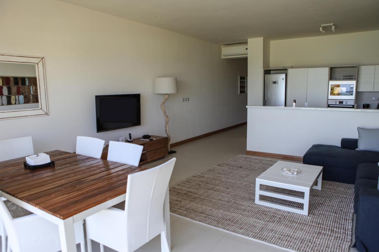 Cap Ouest Luxury Beachfront Flic-en-Flacq Exteriör bild